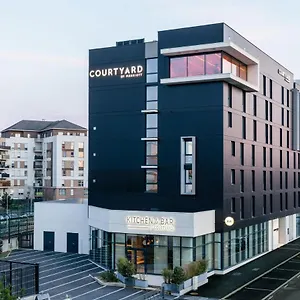 Hotel Courtyard By Marriott Paris ****